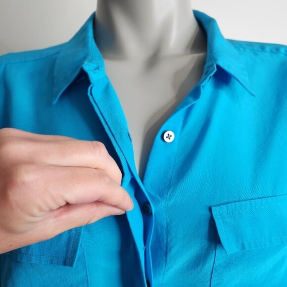 Ann Taylor Blue Silk Long Sleeve Button Down Roll Tab Blouse Size M - Picture 2 of 13